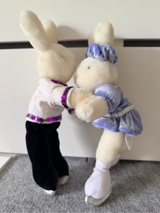 Creature Comforts Toys Inc. Other - Vintage 1998 Creature Comforts Bunny Couple Plush Set- Figure Skating